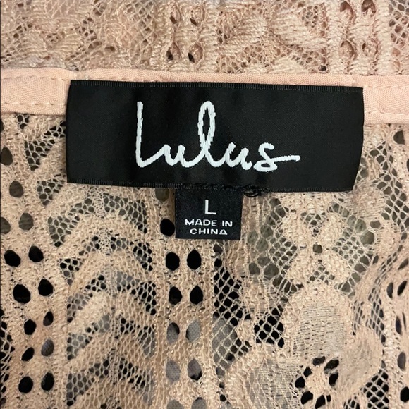 Lulu’s Lace top. - Picture 2 of 2